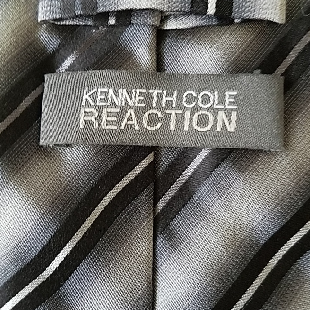 Kenneth Cole neck tie